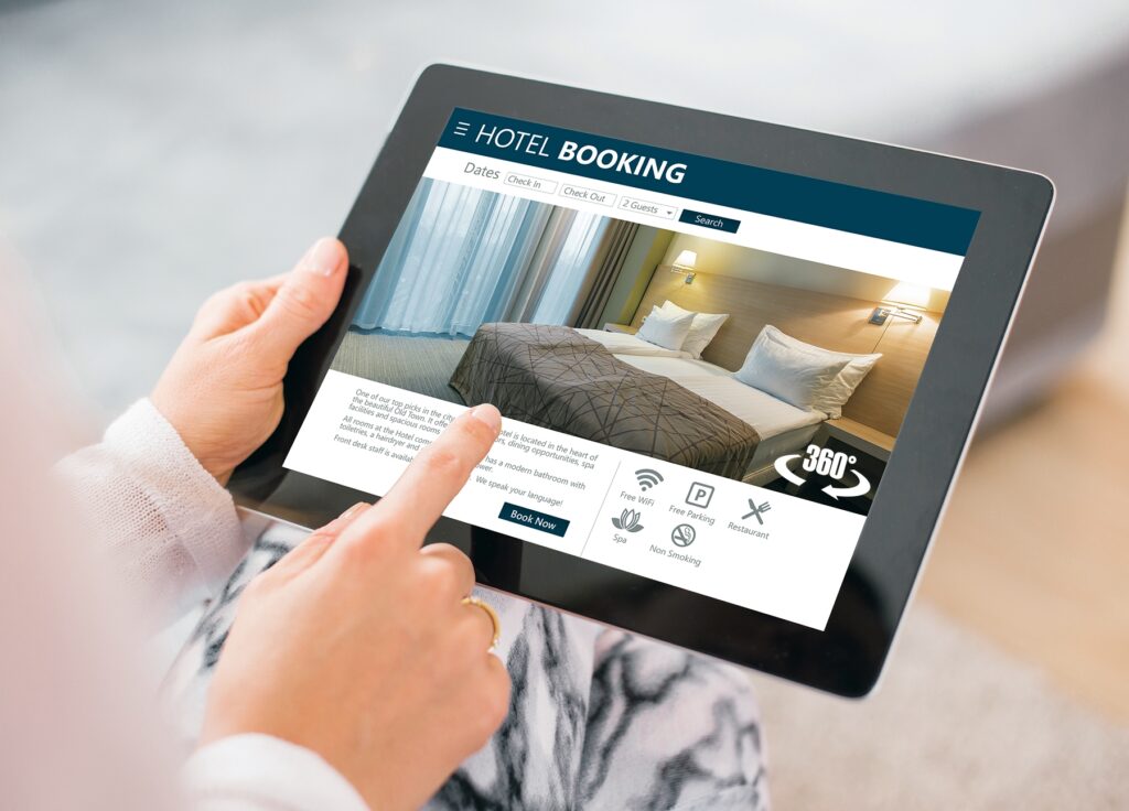 How Hotels Use Virtual Tours to Increase Bookings?